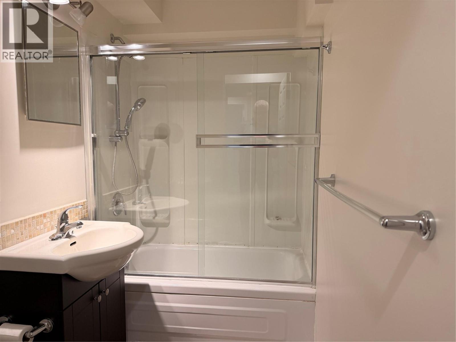 1601 37th Street, Vernon, British Columbia  V1T 6G2 - Photo 29 - 10391109