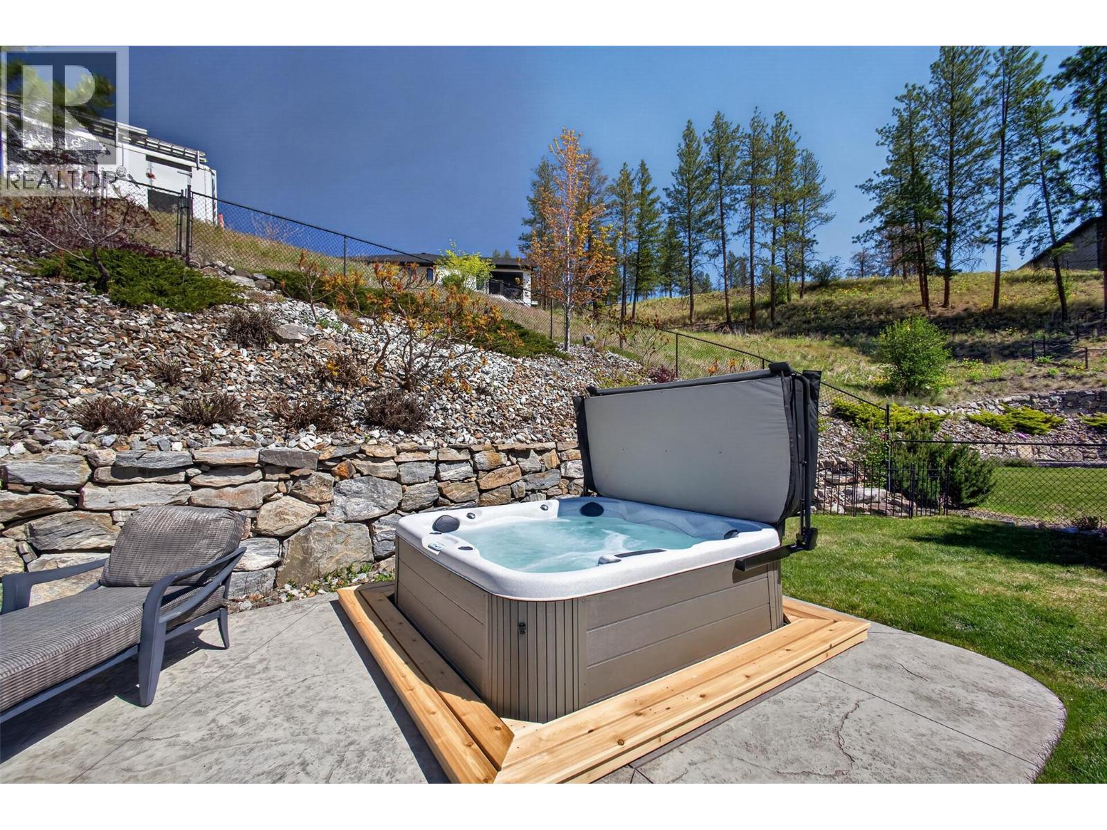 1996 Twin Ridge Court, Kelowna, British Columbia  V1V 2X8 - Photo 26 - 10391003