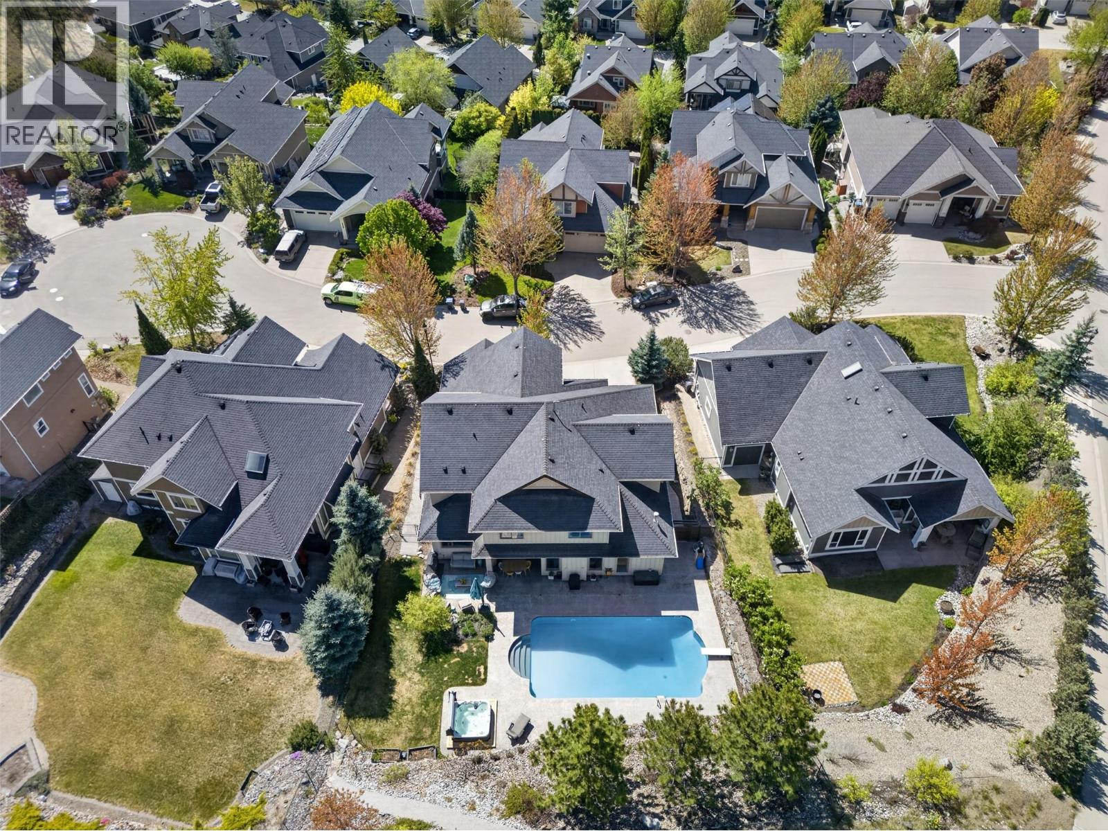 1996 Twin Ridge Court, Kelowna, British Columbia  V1V 2X8 - Photo 4 - 10391003