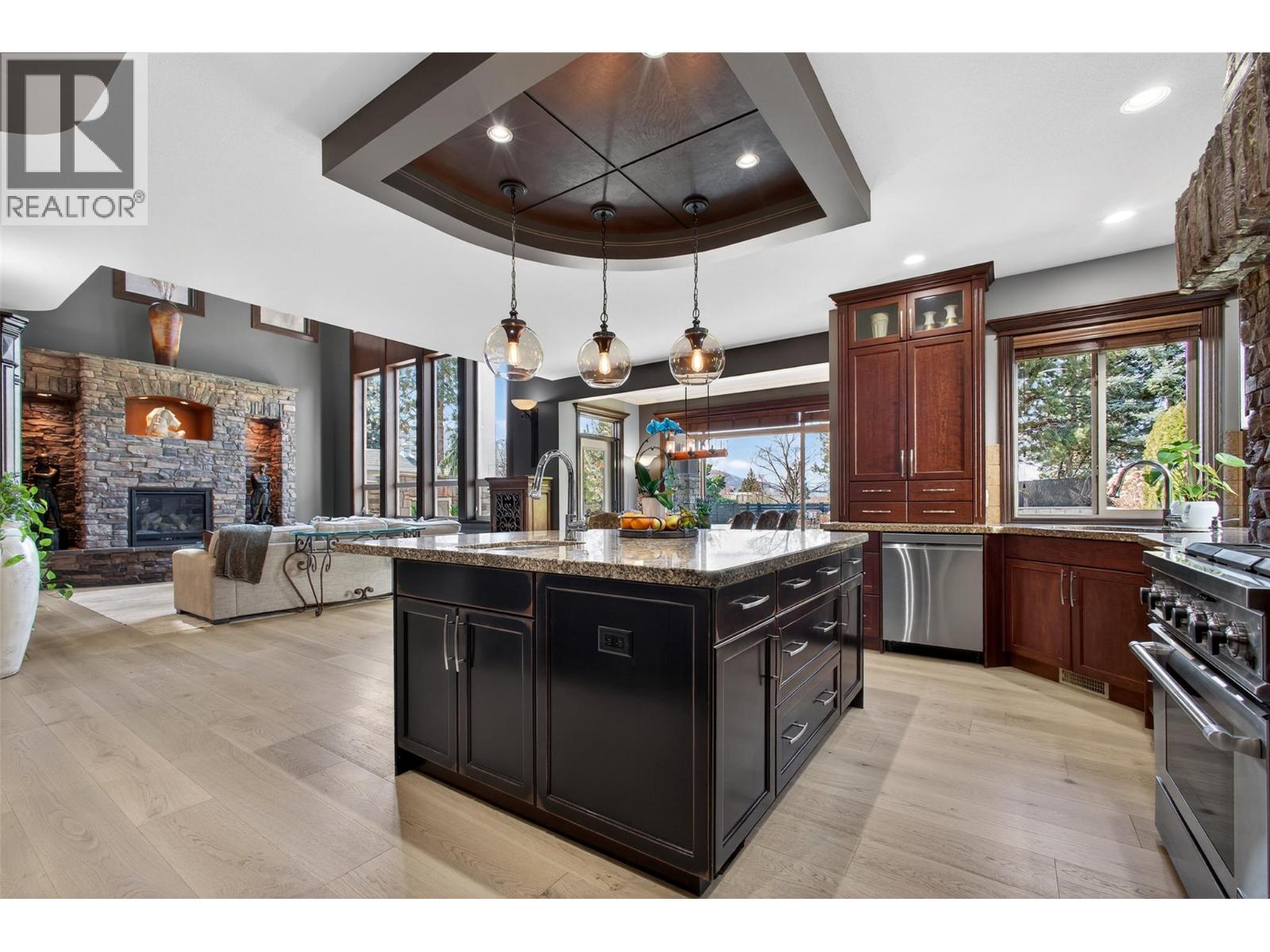 336 Quilchena Drive, Kelowna, British Columbia  V1W 4Y9 - Photo 12 - 10390714