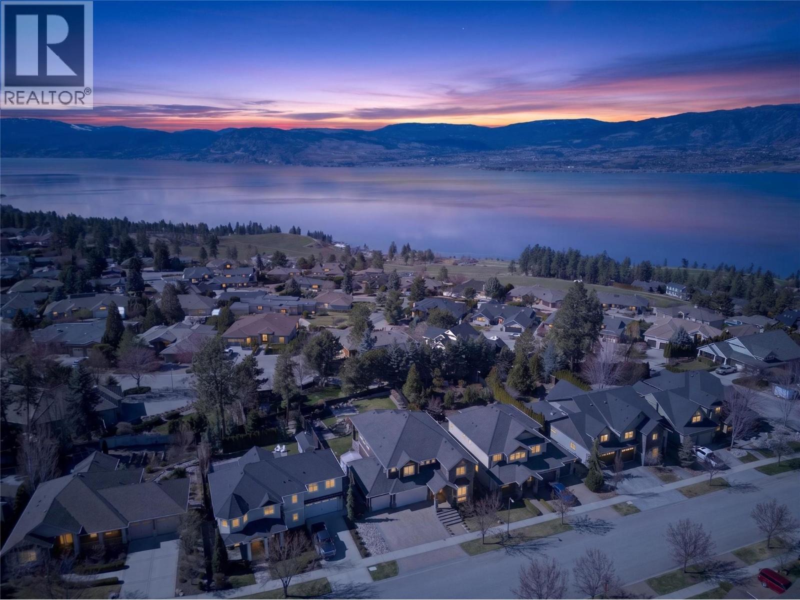 336 Quilchena Drive, Kelowna, British Columbia  V1W 4Y9 - Photo 2 - 10390714