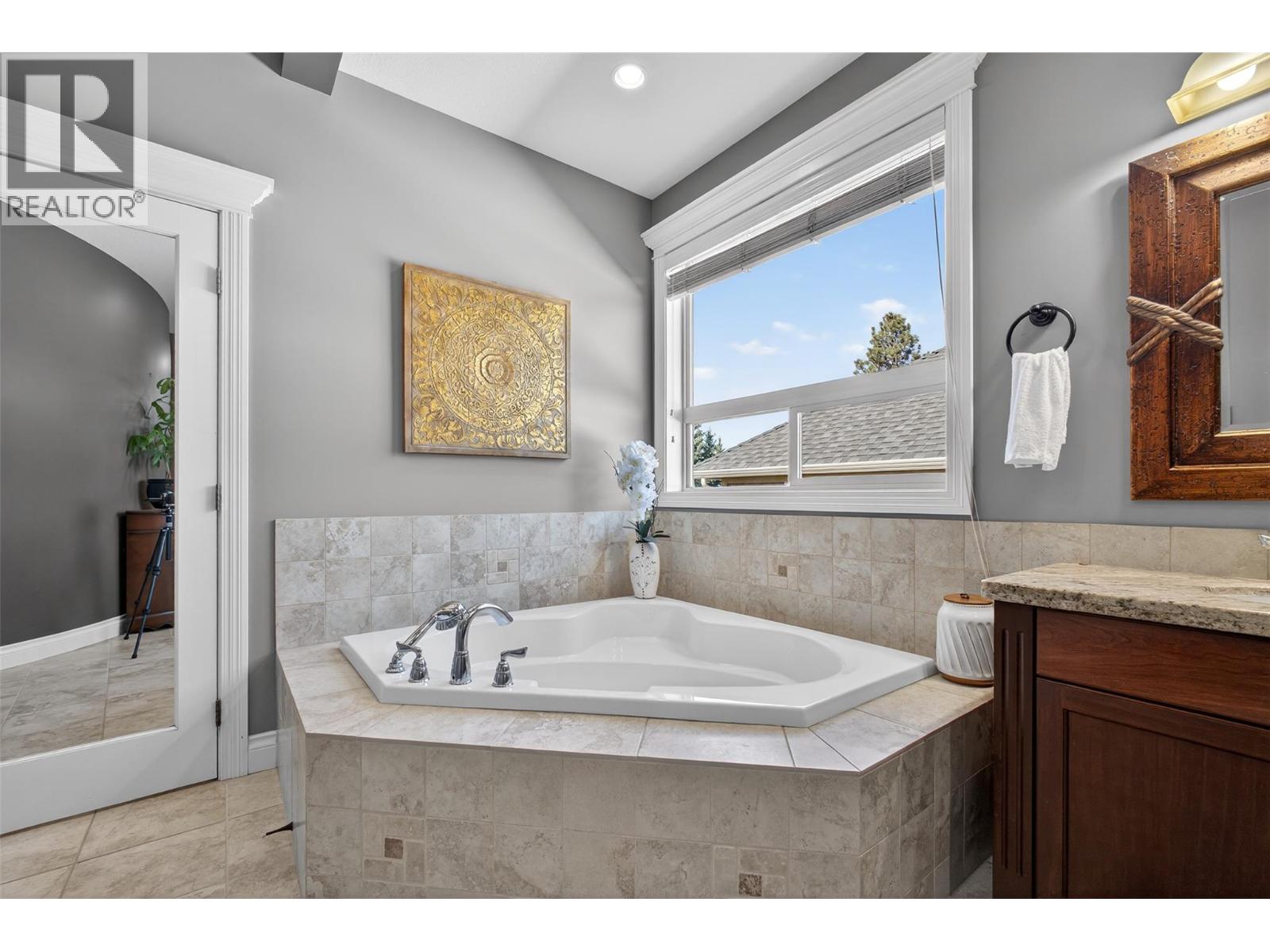 336 Quilchena Drive, Kelowna, British Columbia  V1W 4Y9 - Photo 33 - 10390714