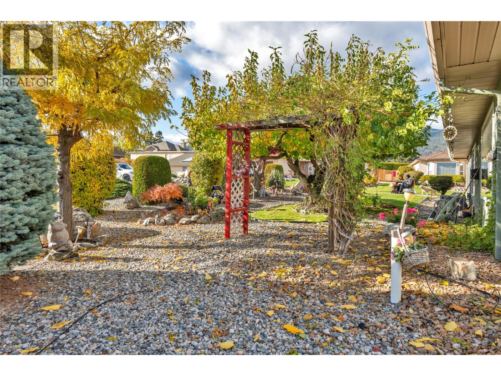 463 Ridge Road, Penticton, British Columbia  V2A 8N7 - Photo 7 - 10388723