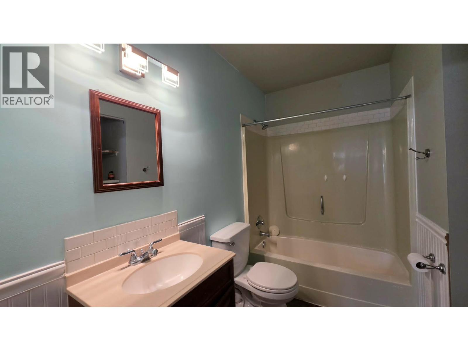 2651 Balsam Lane, Lumby, British Columbia  V0E 2G5 - Photo 13 - 10391082