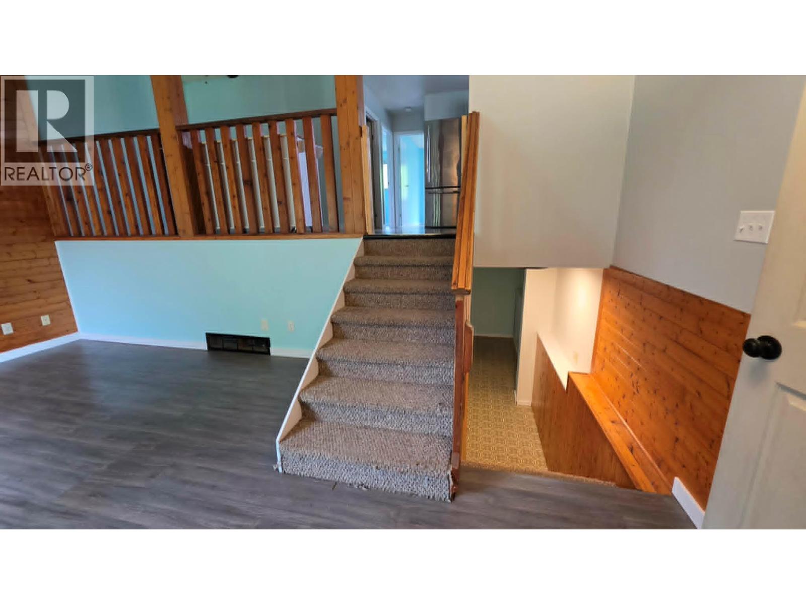 2651 Balsam Lane, Lumby, British Columbia  V0E 2G5 - Photo 4 - 10391082