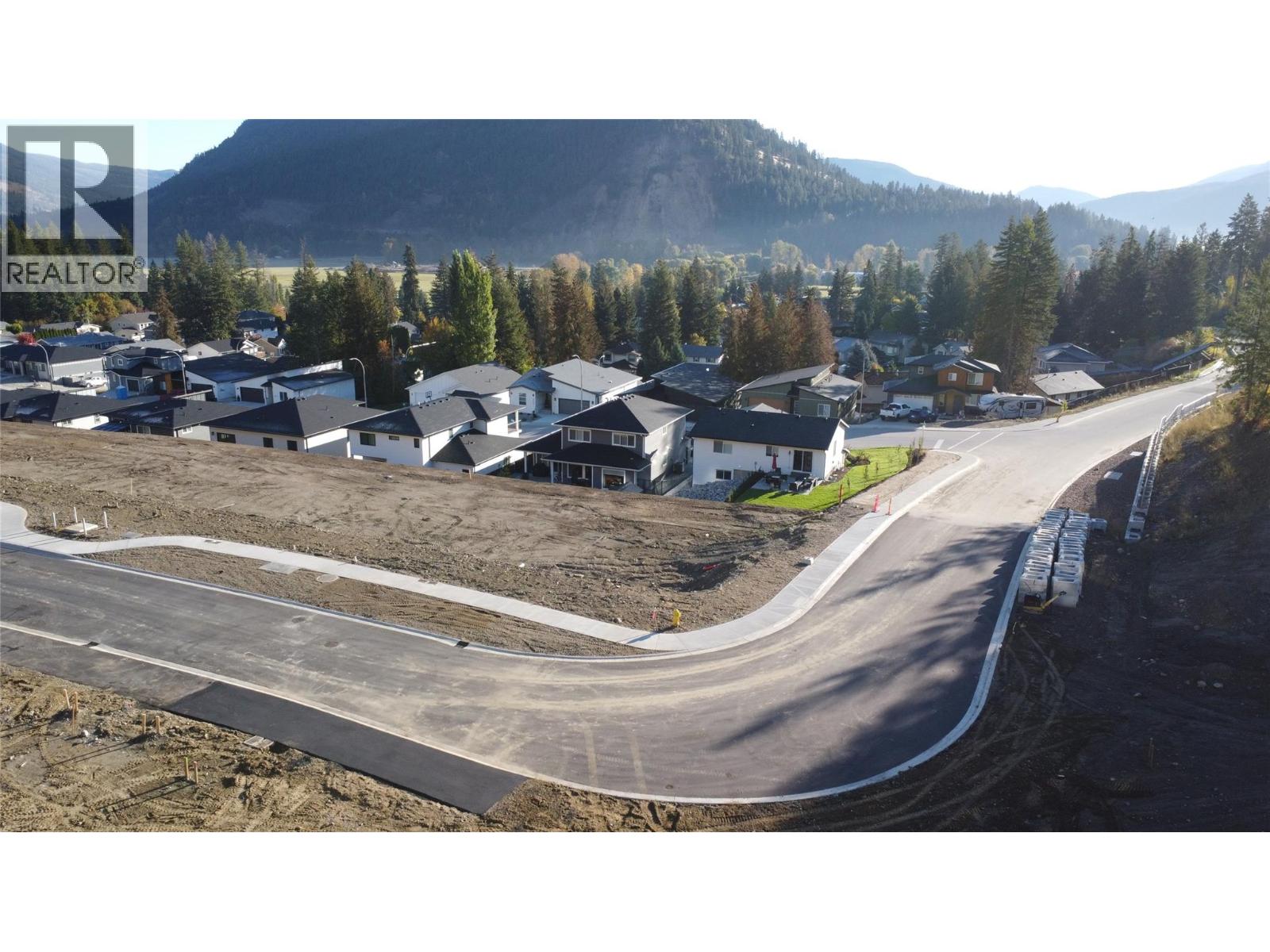 Lot 1 - Glencaird Street Lot# 1, Lumby, British Columbia  V0E 2G0 - Photo 4 - 10391021