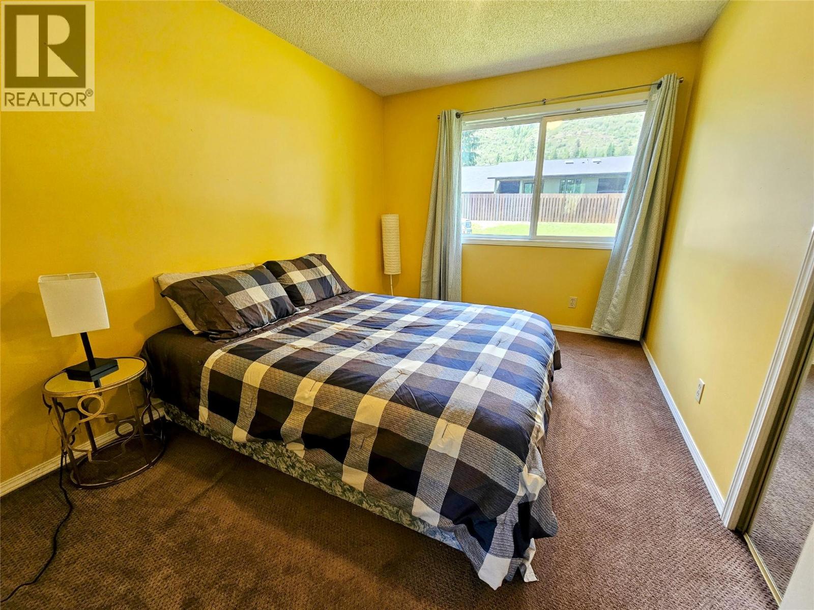 837 9th Street, Montrose, British Columbia  V0G 1P0 - Photo 11 - 10390920