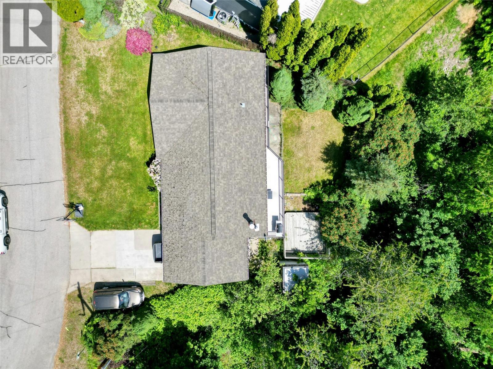 837 9th Street, Montrose, British Columbia  V0G 1P0 - Photo 28 - 10390920