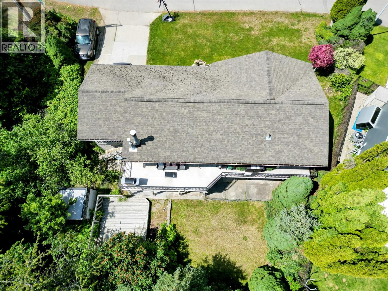 837 9th Street, Montrose, British Columbia  V0G 1P0 - Photo 3 - 10390920