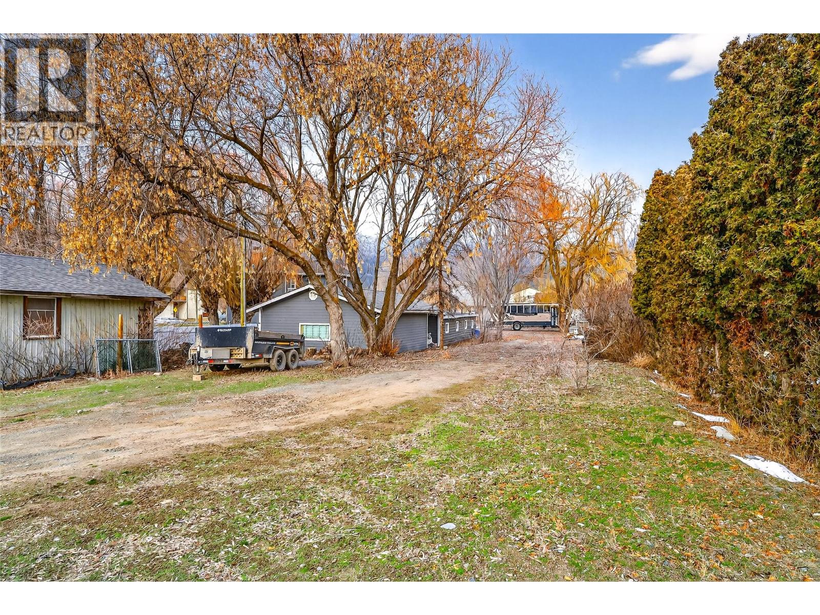 2135 Merritt Avenue, Merritt, British Columbia  V1K 1B8 - Photo 4 - 10390830