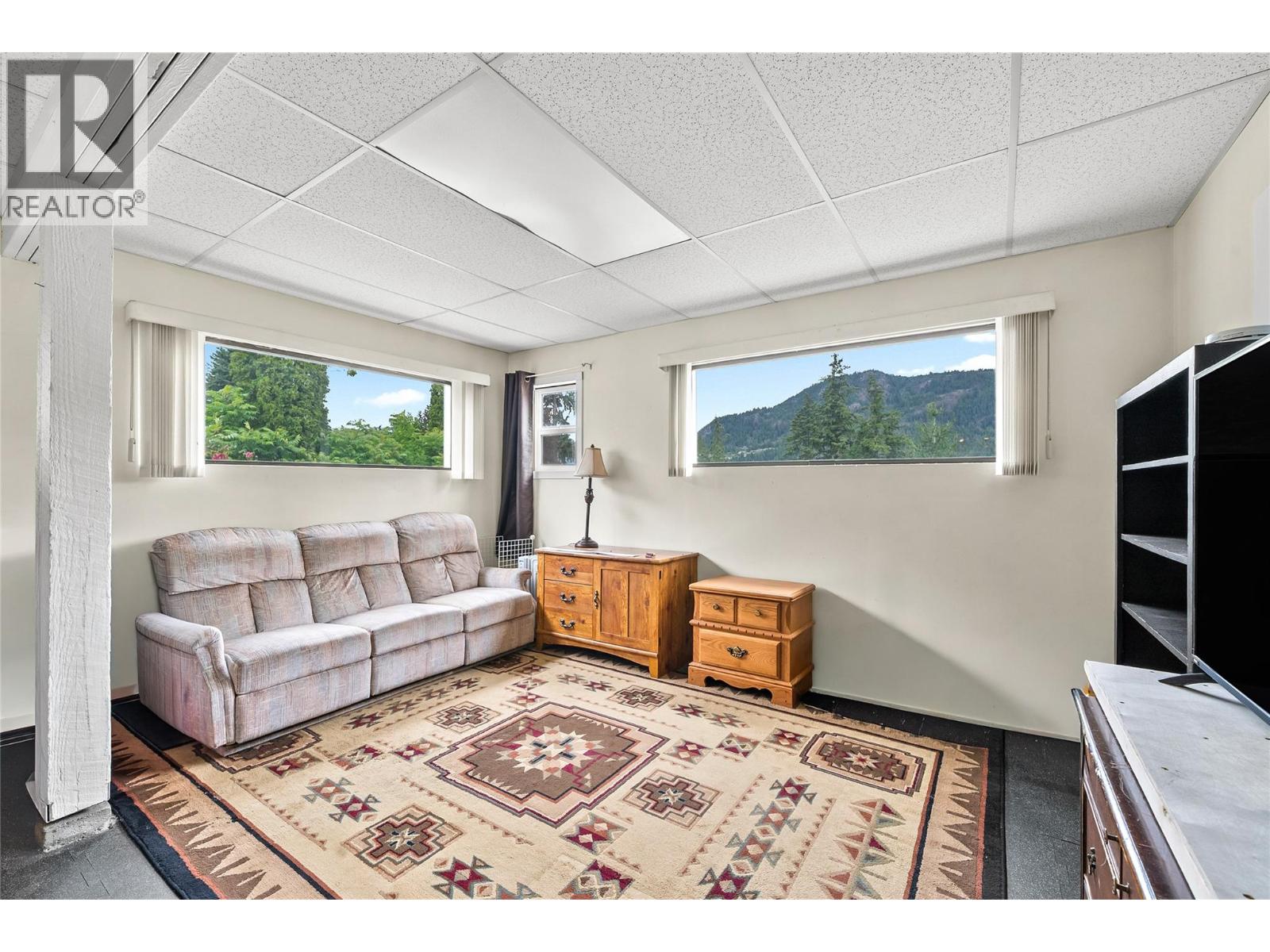 2440 Sunrise Boulevard, Sorrento, British Columbia  V0E 2W2 - Photo 23 - 10390501
