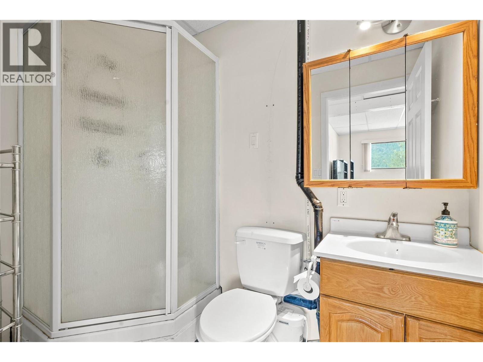 2440 Sunrise Boulevard, Sorrento, British Columbia  V0E 2W2 - Photo 25 - 10390501