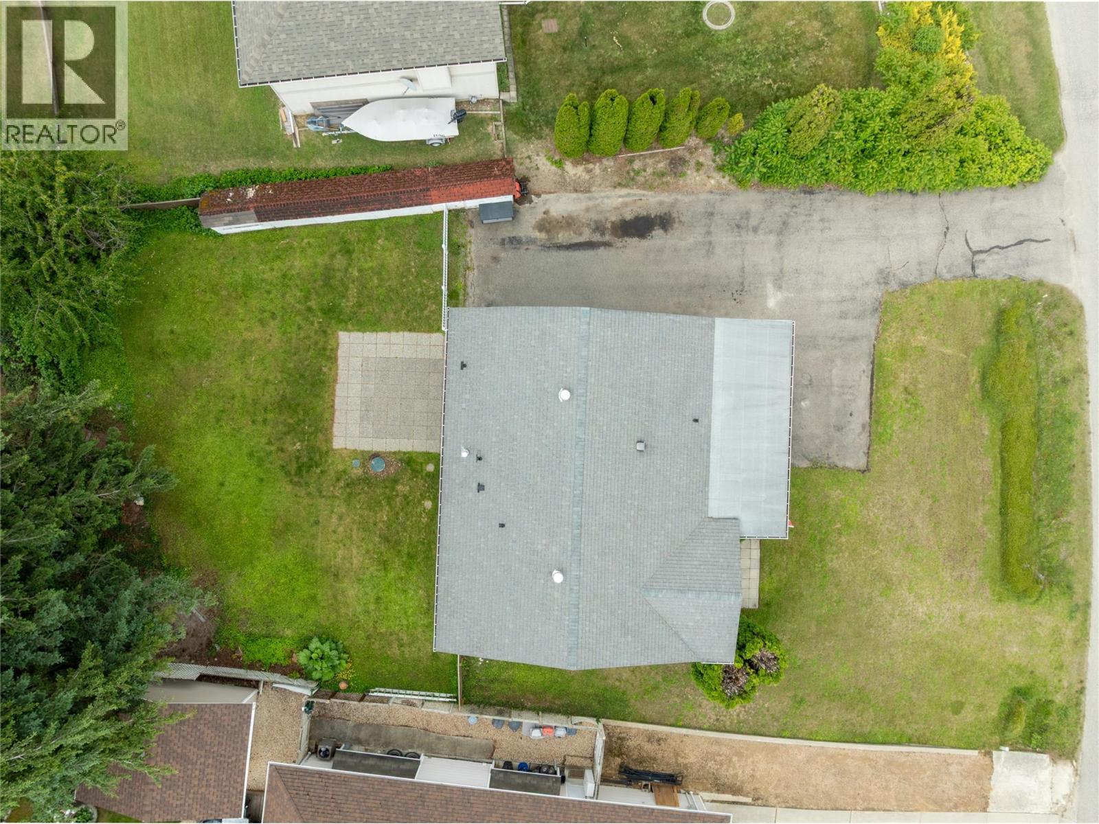 2440 Sunrise Boulevard, Sorrento, British Columbia  V0E 2W2 - Photo 37 - 10390501
