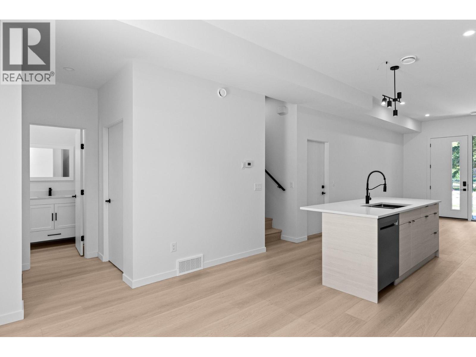 9188 Tronson Road Unit# 2, Vernon, British Columbia  V1H 1E2 - Photo 16 - 10391093