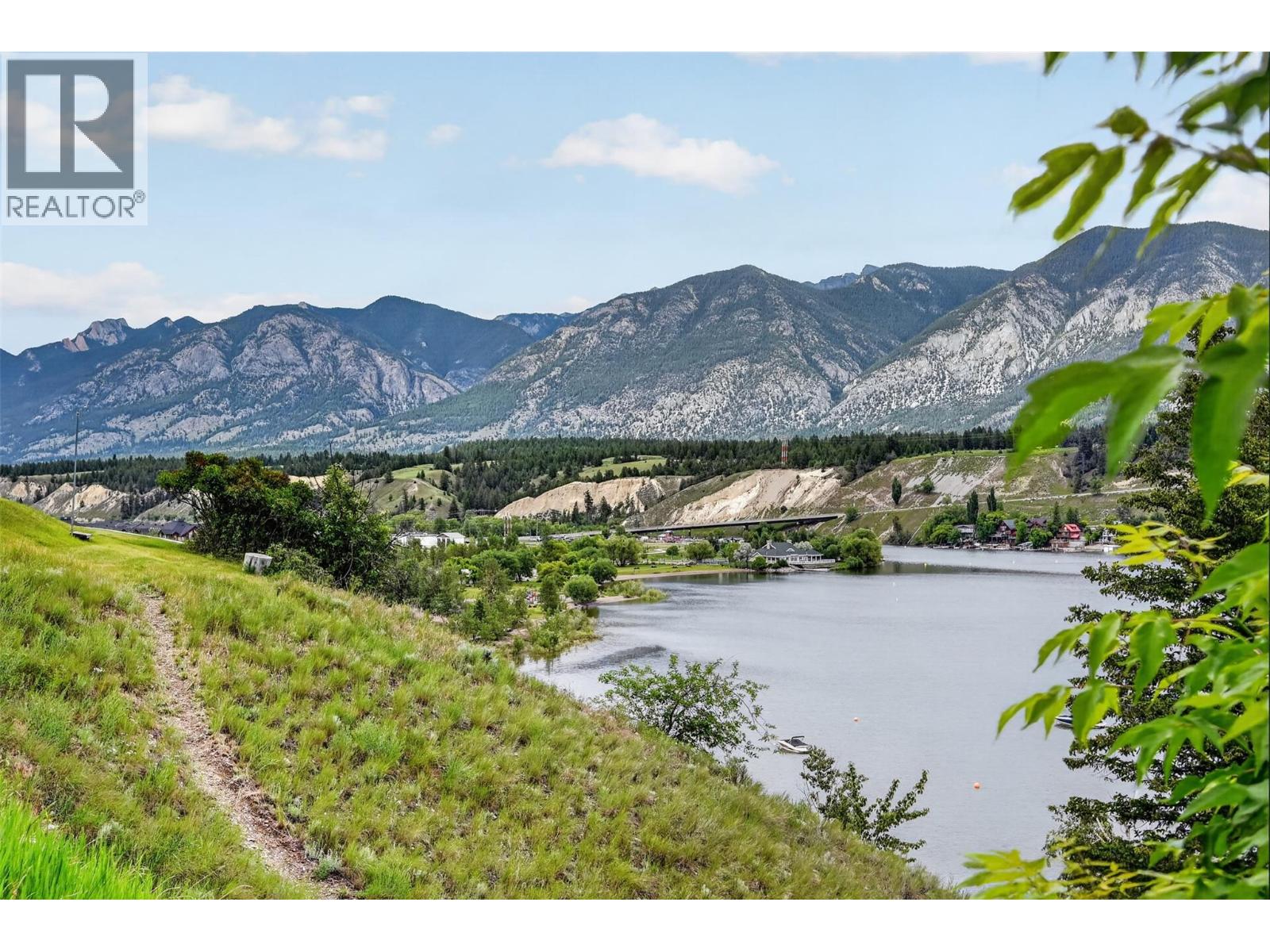 821 4th Avenue, Invermere, British Columbia  V0A 1K4 - Photo 47 - 10391116