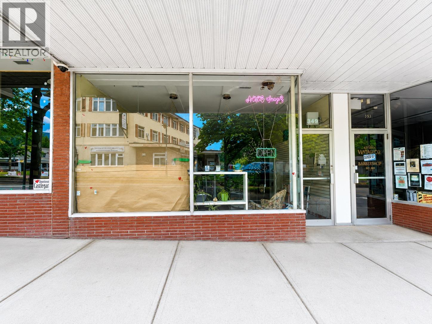 1127 4th Street, Castlegar, British Columbia  V1N 2A8 - Photo 35 - 10390936