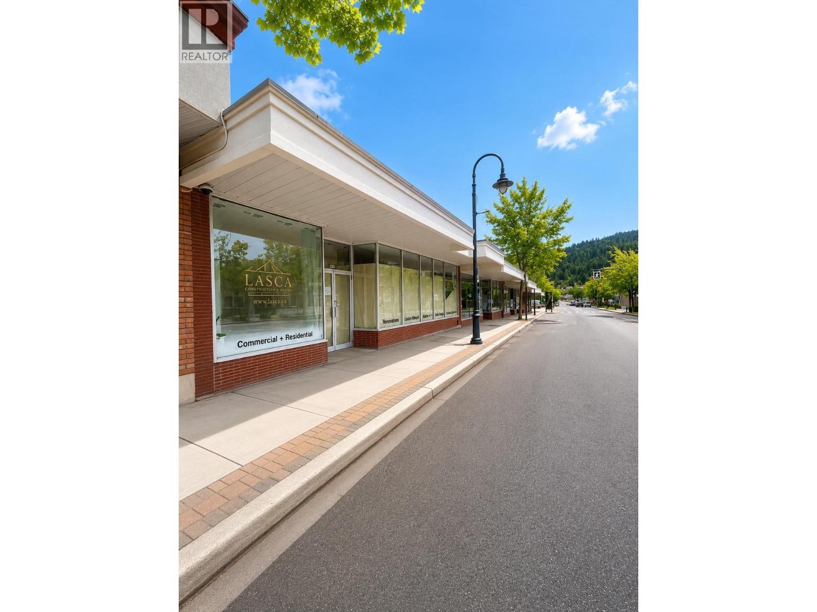331 Columbia Avenue, Castlegar, British Columbia  V1N 1G6 - Photo 2 - 10390647