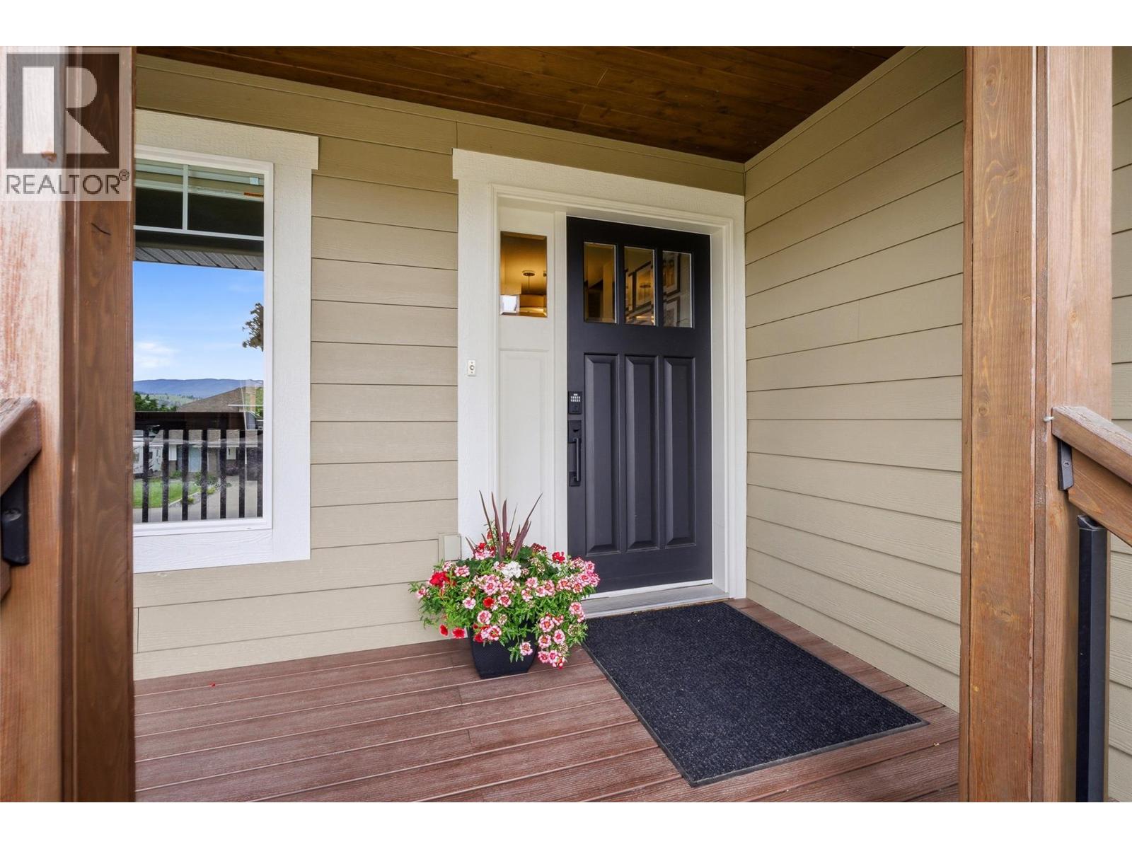 1867 Juniper Drive, Merritt, British Columbia  V1K 1J4 - Photo 2 - 10391205