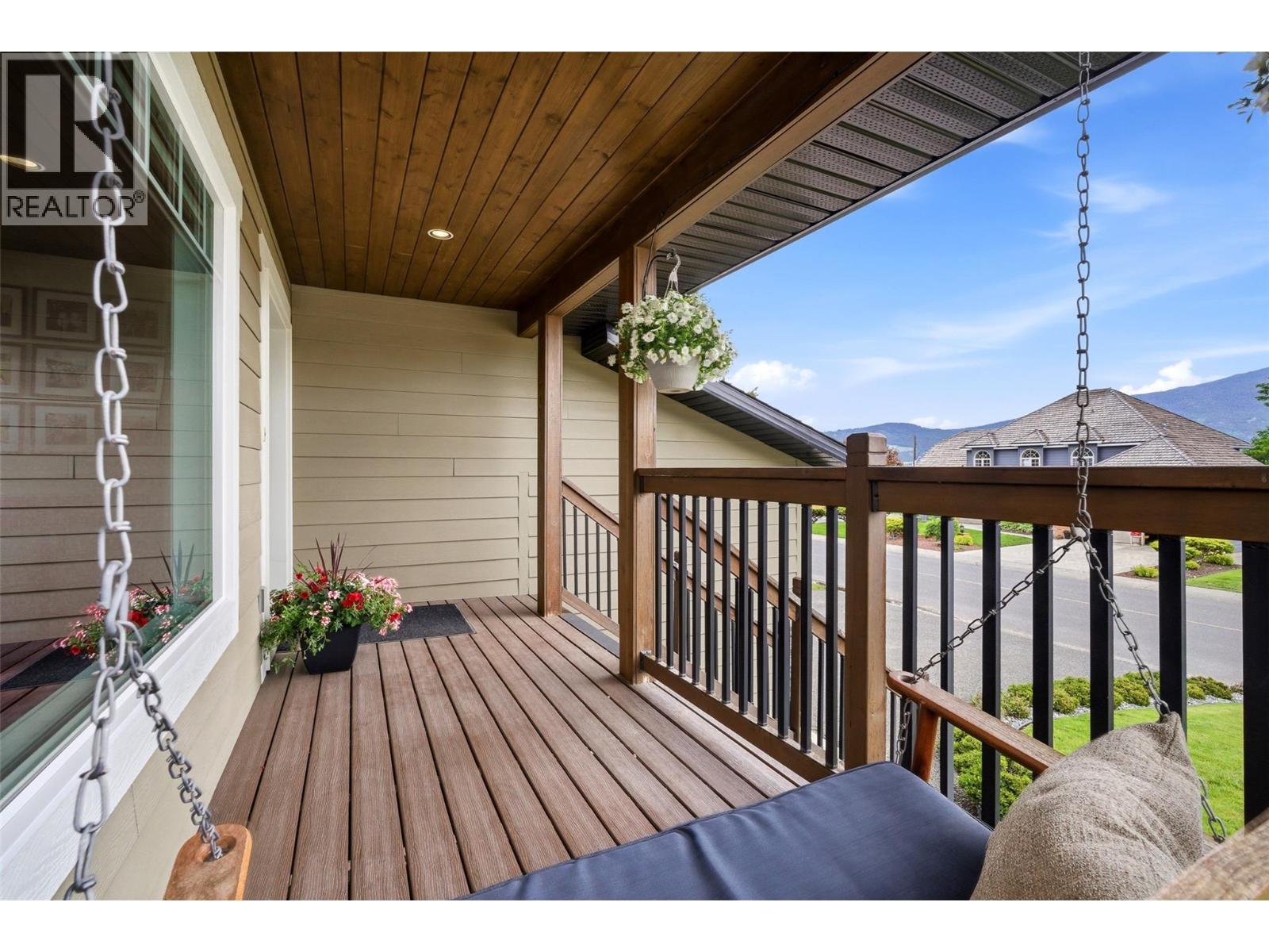 1867 Juniper Drive, Merritt, British Columbia  V1K 1J4 - Photo 3 - 10391205