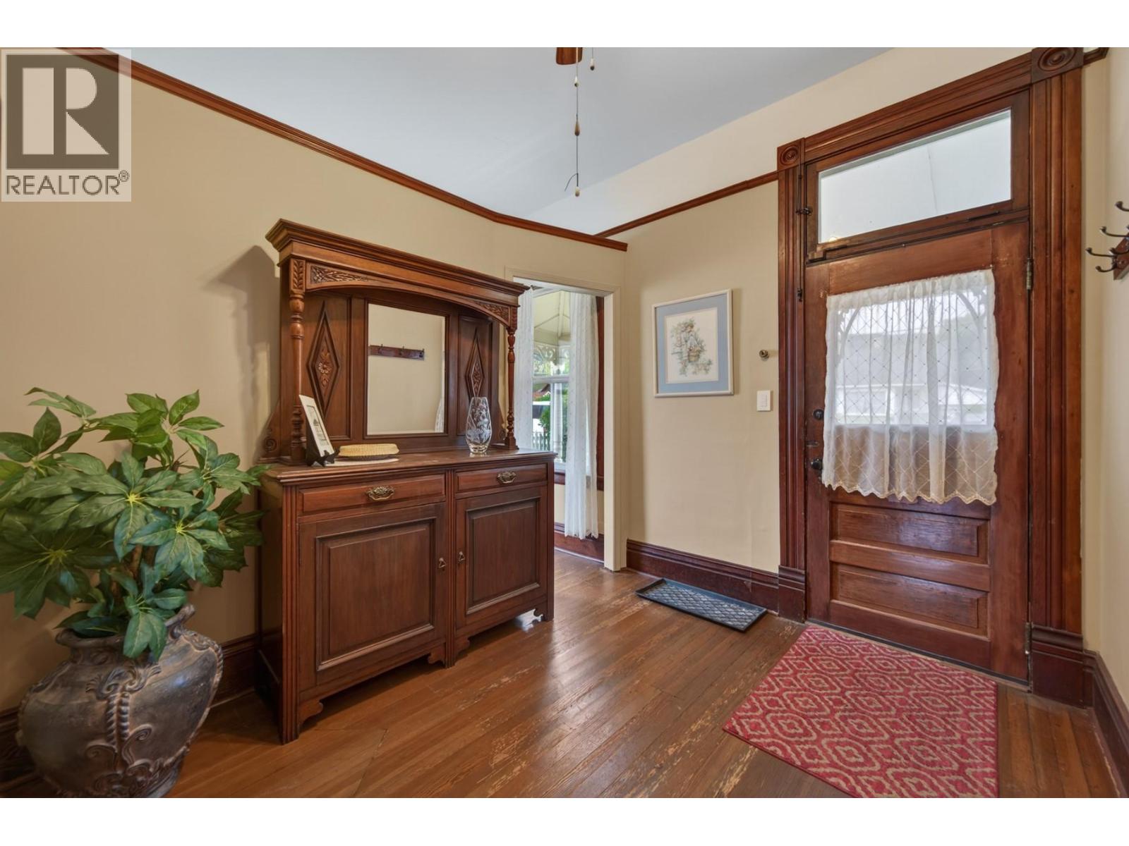 1888 Granite Avenue, Merritt, British Columbia  V1K 1B8 - Photo 3 - 10391248