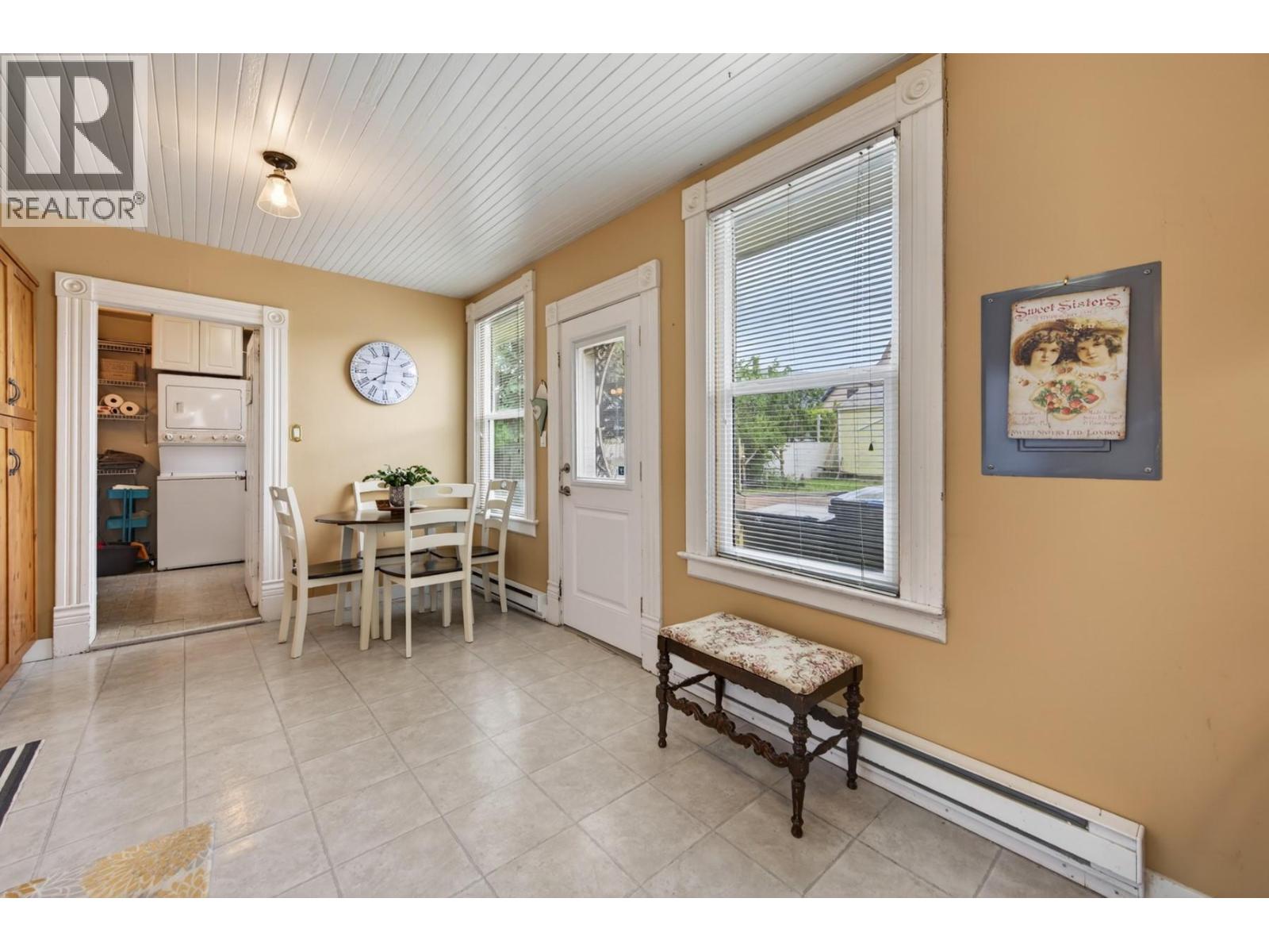 1888 Granite Avenue, Merritt, British Columbia  V1K 1B8 - Photo 9 - 10391248