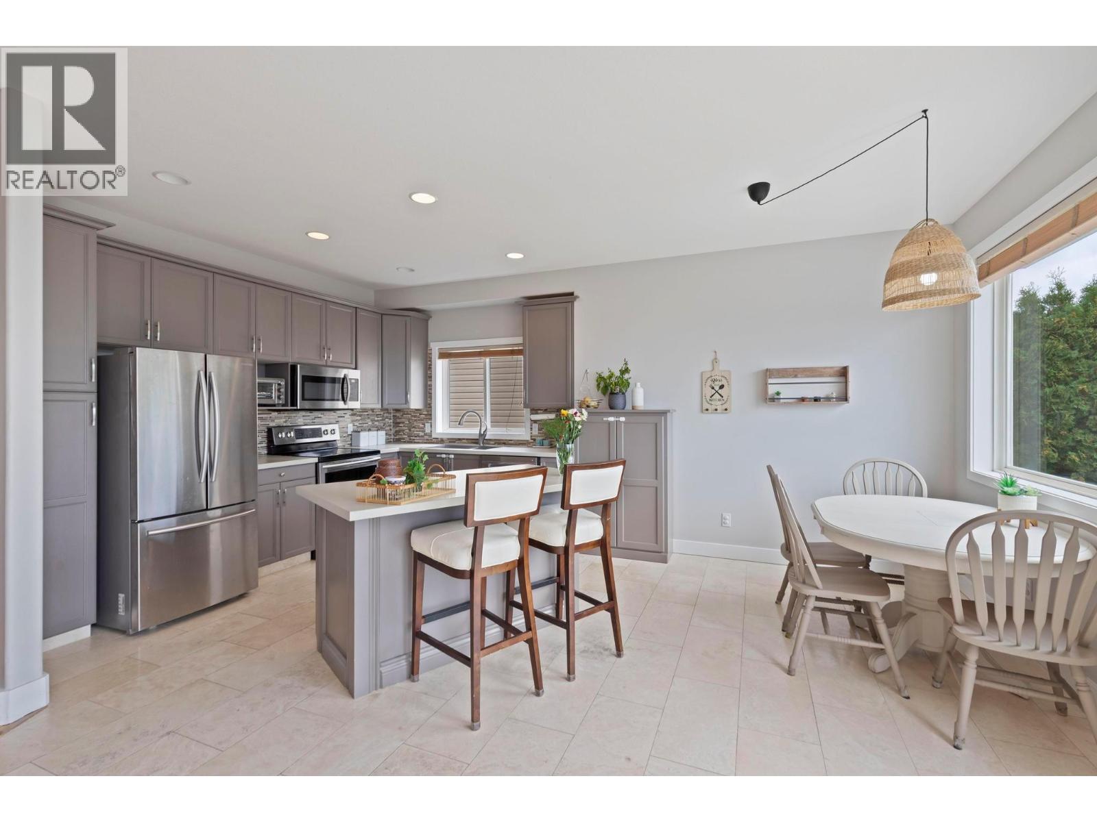 2805 Doucette Drive, West Kelowna, British Columbia  V4T 2S6 - Photo 5 - 10391112