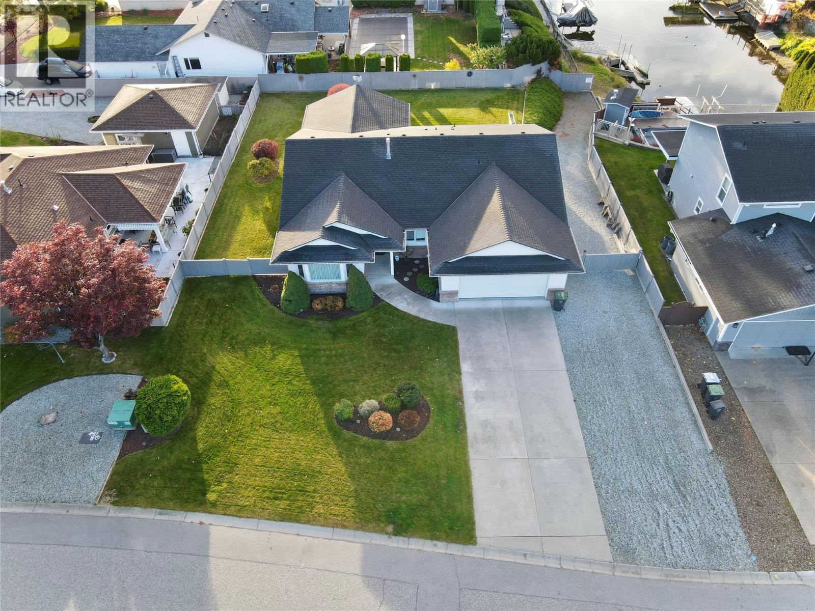 1693 Newport Road, West Kelowna, British Columbia  V4T 1X1 - Photo 2 - 10391163
