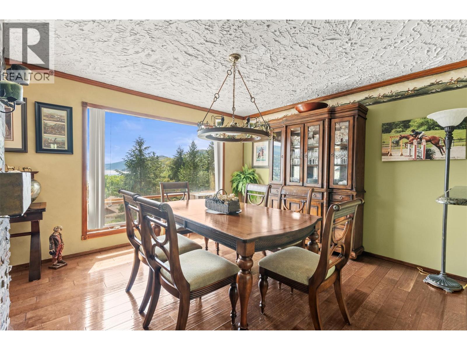 9015 Russet Drive, Coldstream, British Columbia  V1B 2B7 - Photo 10 - 10390919