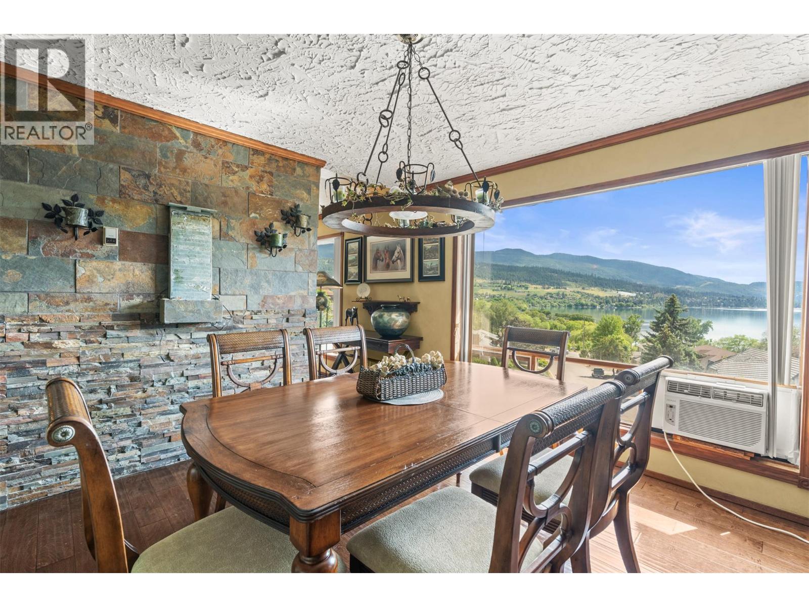 9015 Russet Drive, Coldstream, British Columbia  V1B 2B7 - Photo 12 - 10390919