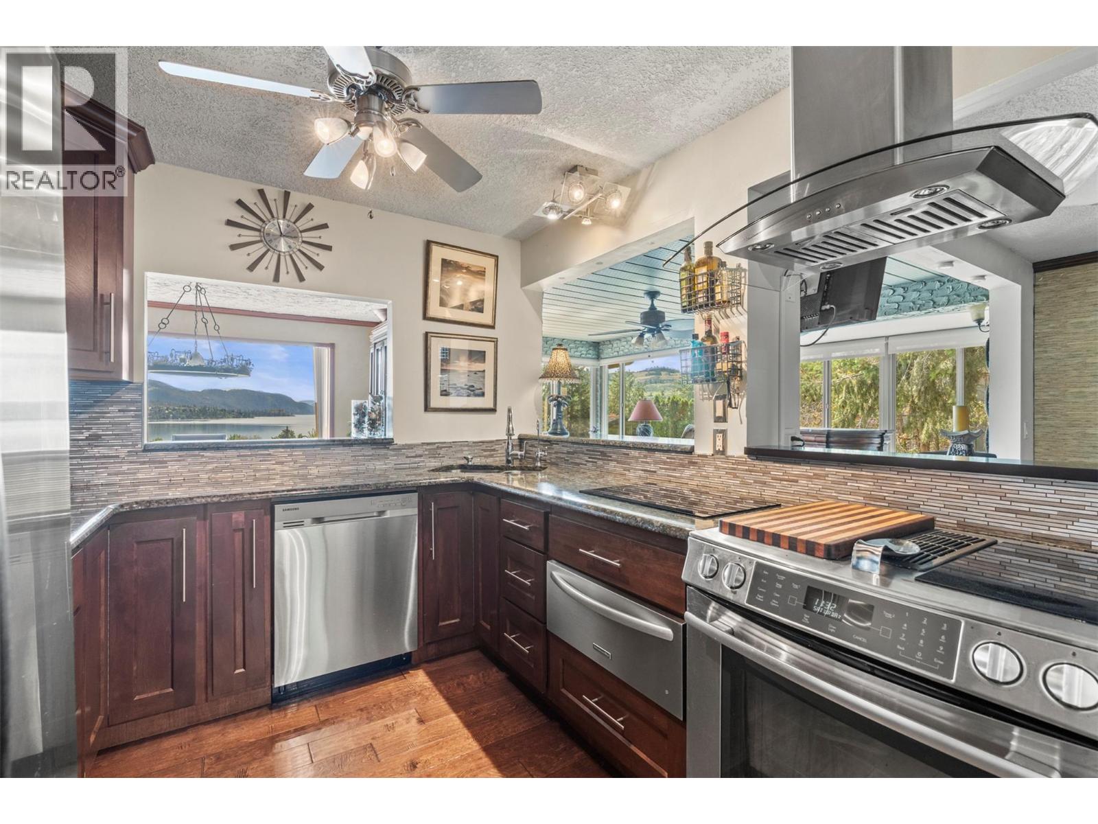 9015 Russet Drive, Coldstream, British Columbia  V1B 2B7 - Photo 13 - 10390919