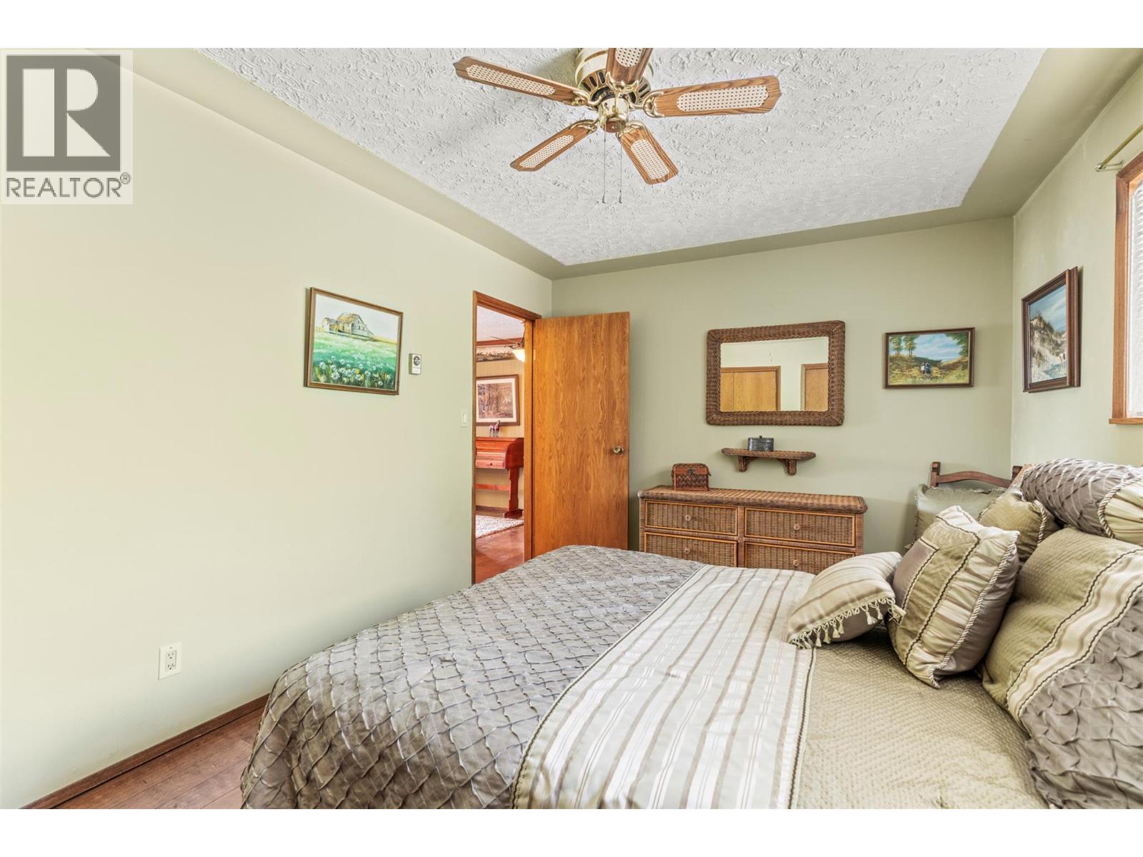 9015 Russet Drive, Coldstream, British Columbia  V1B 2B7 - Photo 28 - 10390919