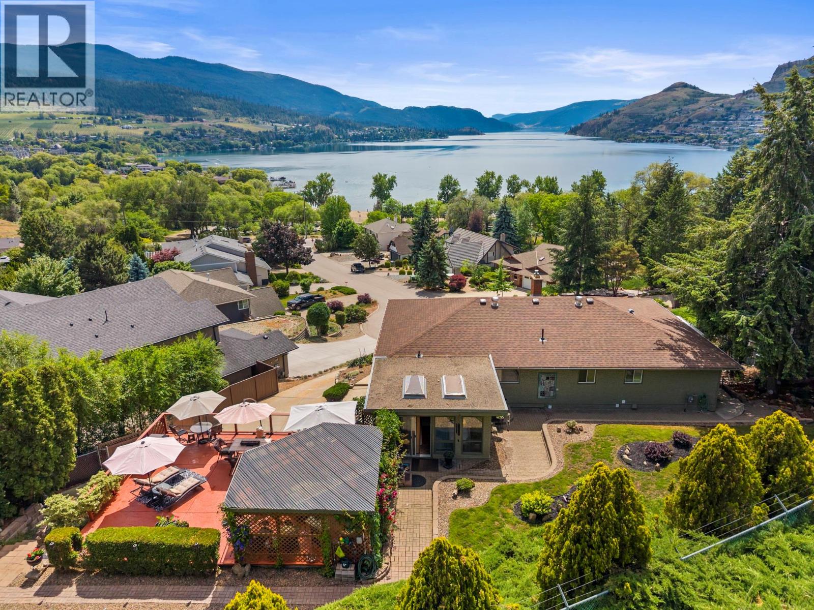 9015 Russet Drive, Coldstream, British Columbia  V1B 2B7 - Photo 3 - 10390919