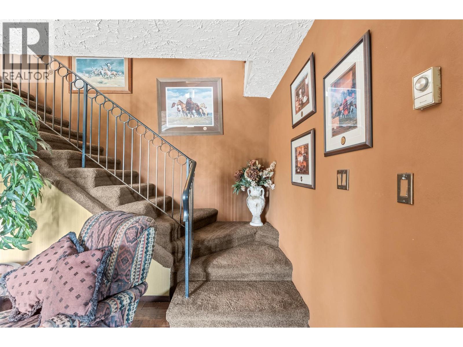 9015 Russet Drive, Coldstream, British Columbia  V1B 2B7 - Photo 33 - 10390919