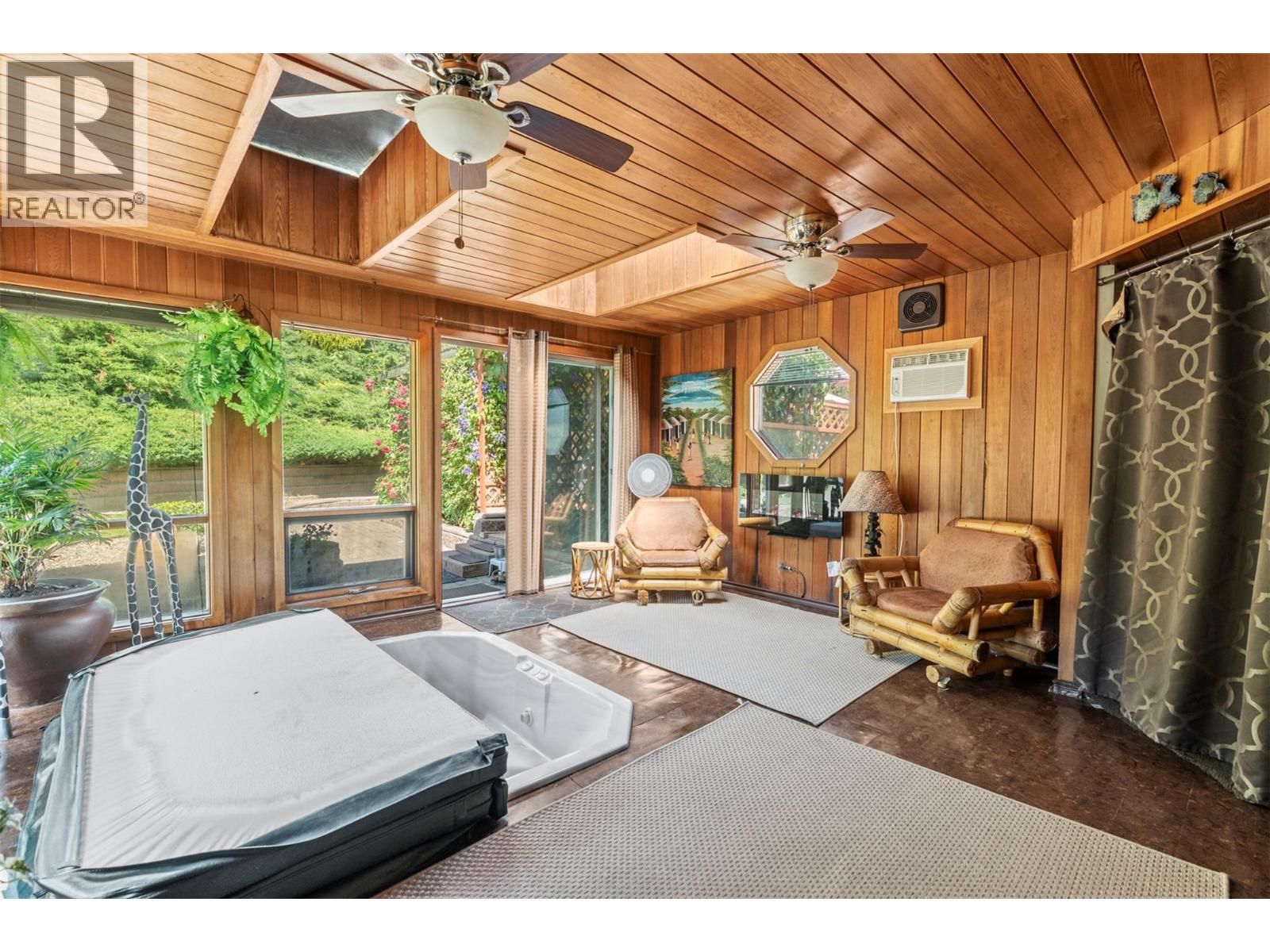 9015 Russet Drive, Coldstream, British Columbia  V1B 2B7 - Photo 46 - 10390919