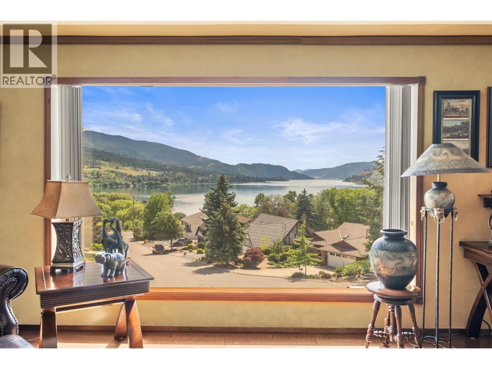 9015 Russet Drive, Coldstream, British Columbia  V1B 2B7 - Photo 7 - 10390919
