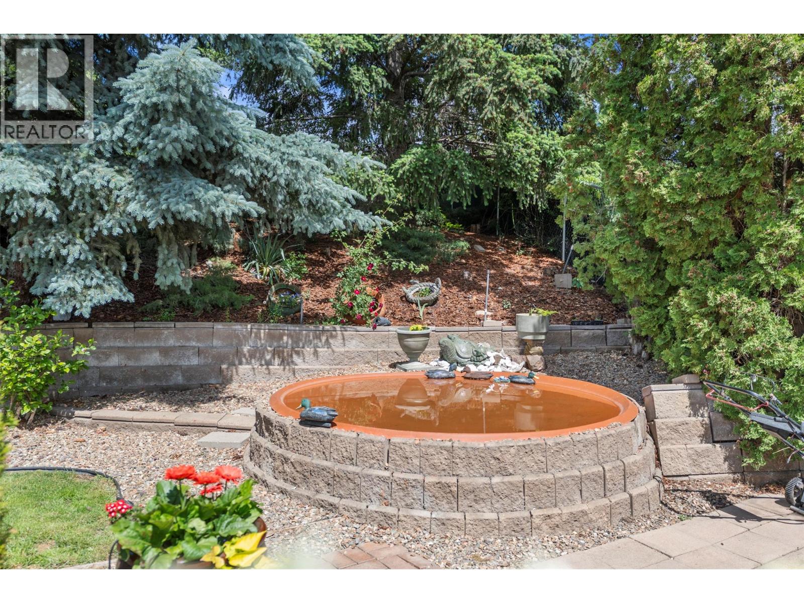 9015 Russet Drive, Coldstream, British Columbia  V1B 2B7 - Photo 90 - 10390919