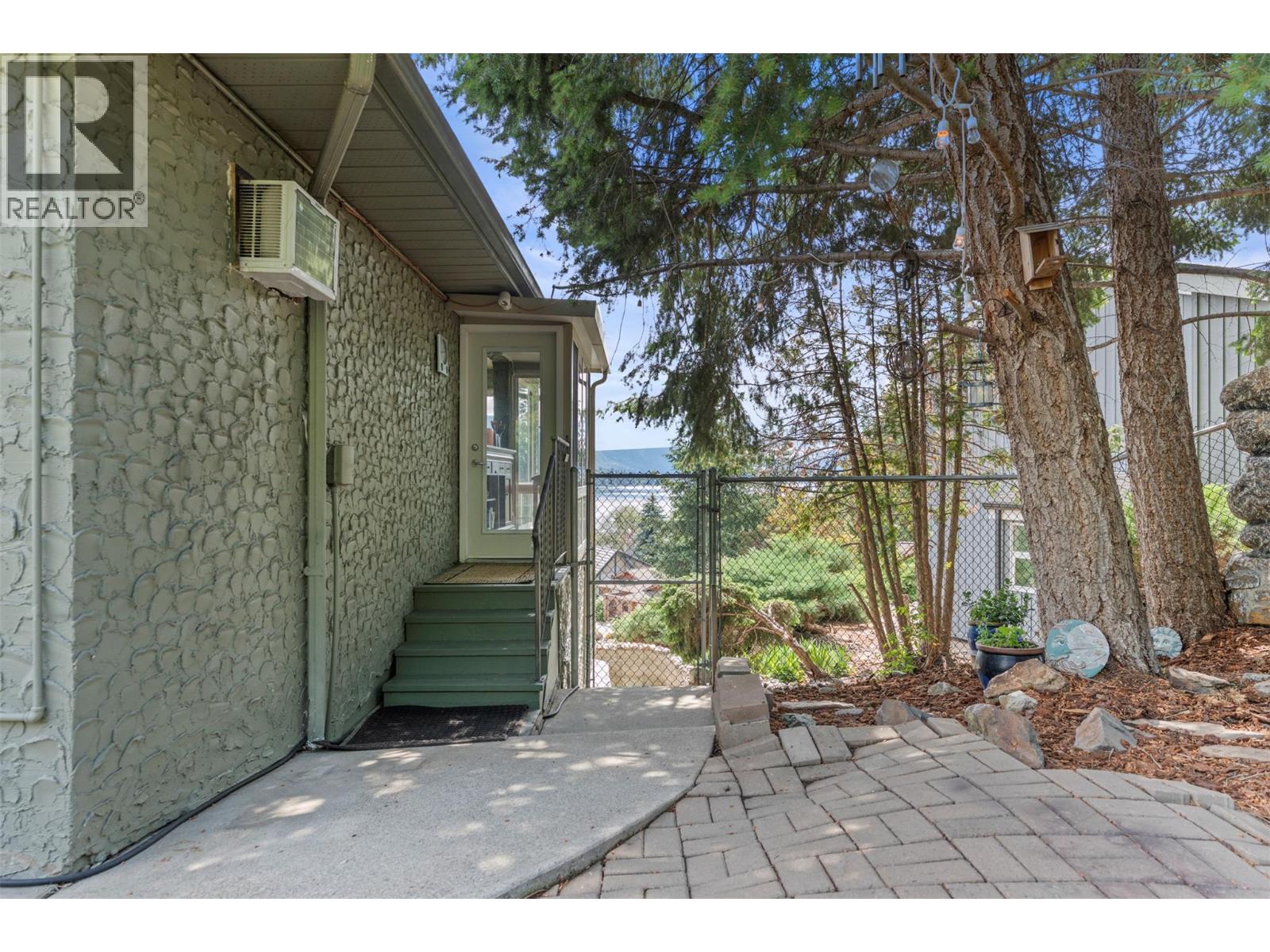 9015 Russet Drive, Coldstream, British Columbia  V1B 2B7 - Photo 97 - 10390919