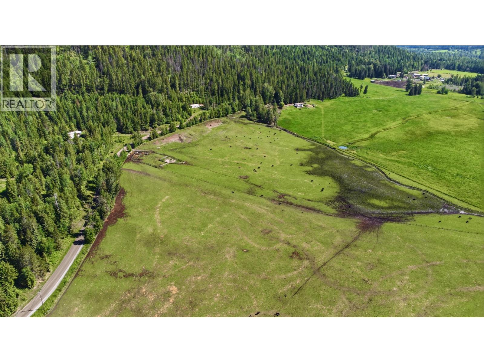 33 Lang Road, Cherryville, British Columbia  V0E 2G3 - Photo 10 - 10391252