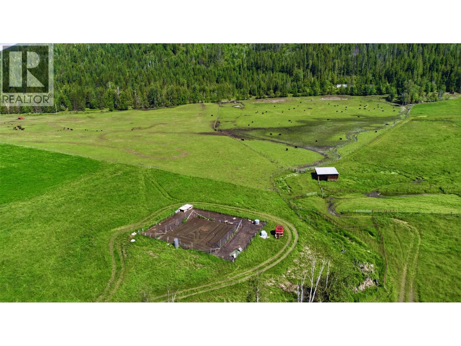 33 Lang Road, Cherryville, British Columbia  V0E 2G3 - Photo 12 - 10391252
