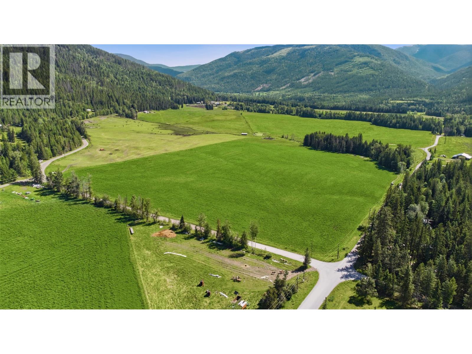33 Lang Road, Cherryville, British Columbia  V0E 2G3 - Photo 21 - 10391252