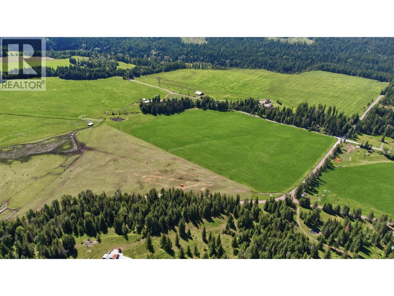 33 Lang Road, Cherryville, British Columbia  V0E 2G3 - Photo 7 - 10391252
