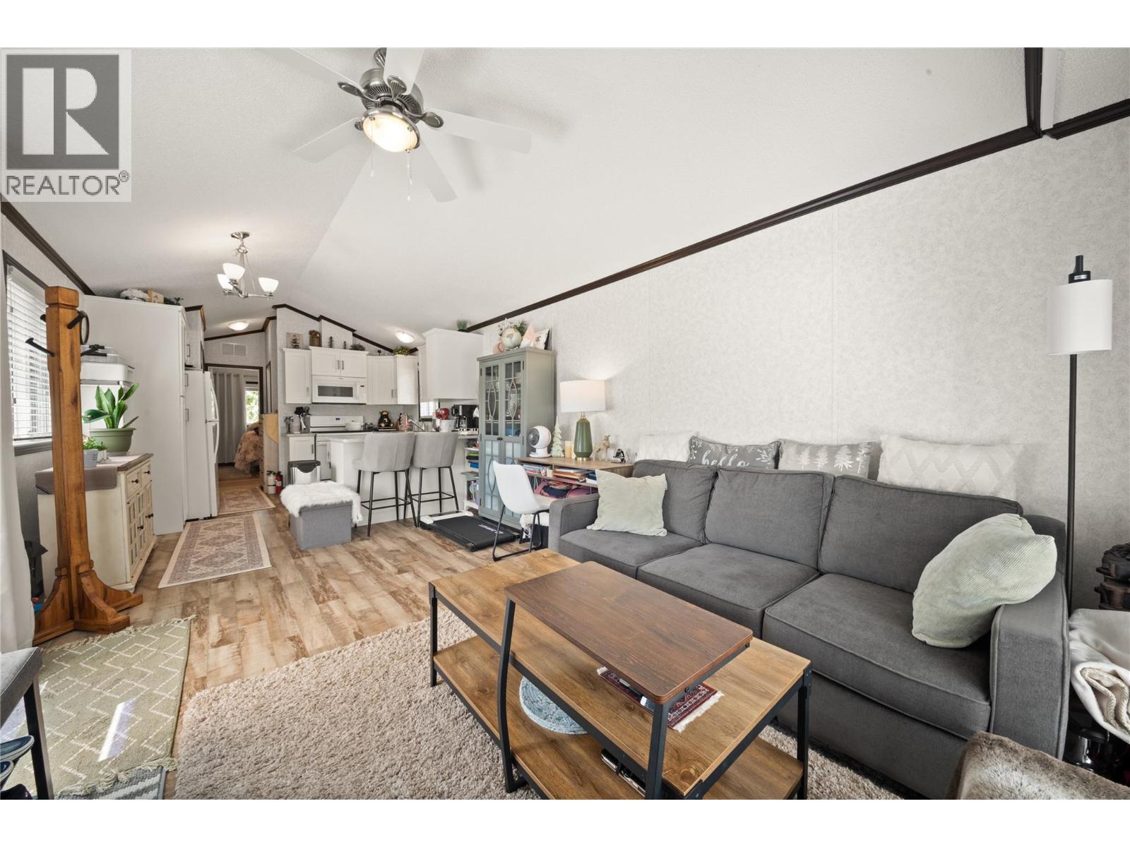 5478 93/95 Highway Unit# 3, Fairmont Hot Springs, British Columbia  V0B 1L2 - Photo 11 - 10391170