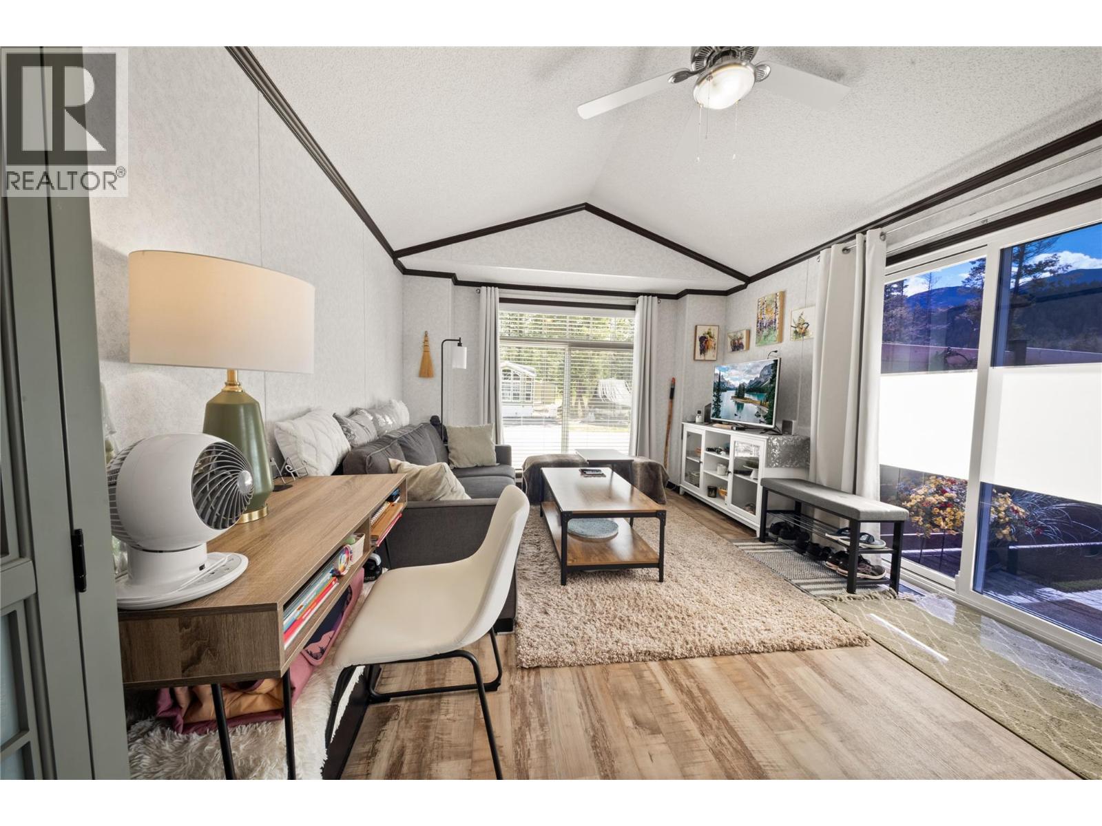 5478 93/95 Highway Unit# 3, Fairmont Hot Springs, British Columbia  V0B 1L2 - Photo 8 - 10391170