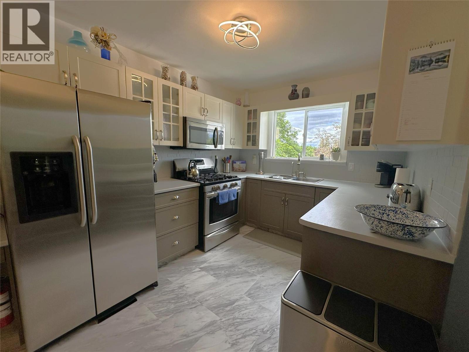 1004 13th  S Street, Cranbrook, British Columbia  V1C 1X6 - Photo 8 - 10391085