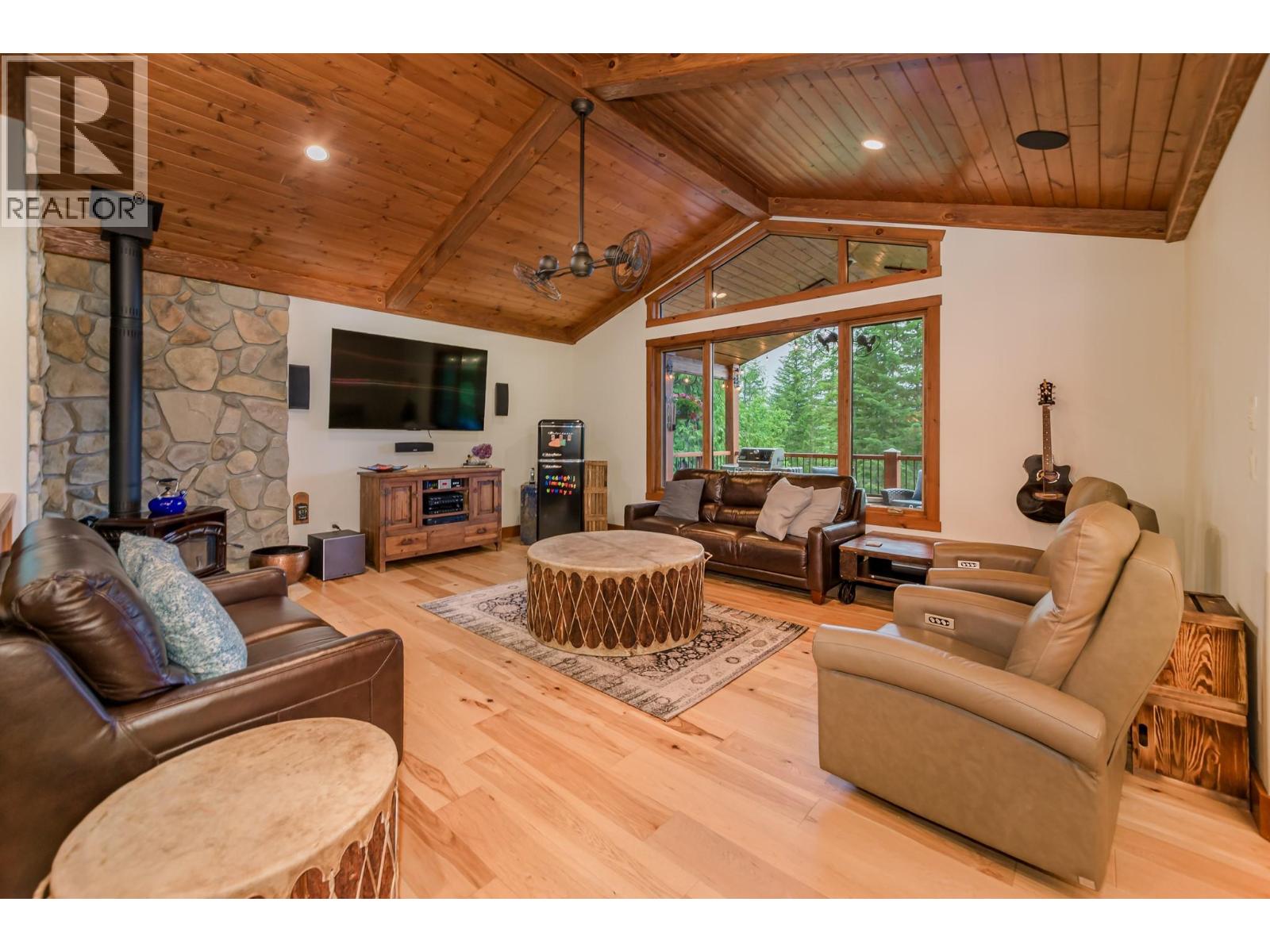 82 Walker Road, Enderby, British Columbia  V0E 1V5 - Photo 17 - 10390663