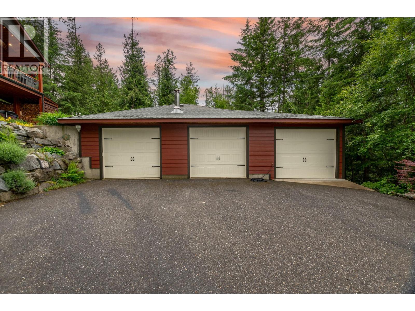 82 Walker Road, Enderby, British Columbia  V0E 1V5 - Photo 65 - 10390663