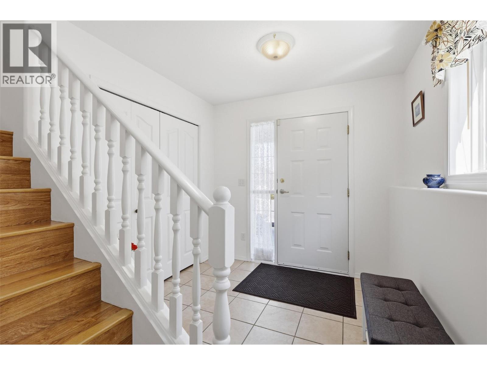 901 Regent Crescent, Kamloops, British Columbia  V1S 1X1 - Photo 5 - 10391231