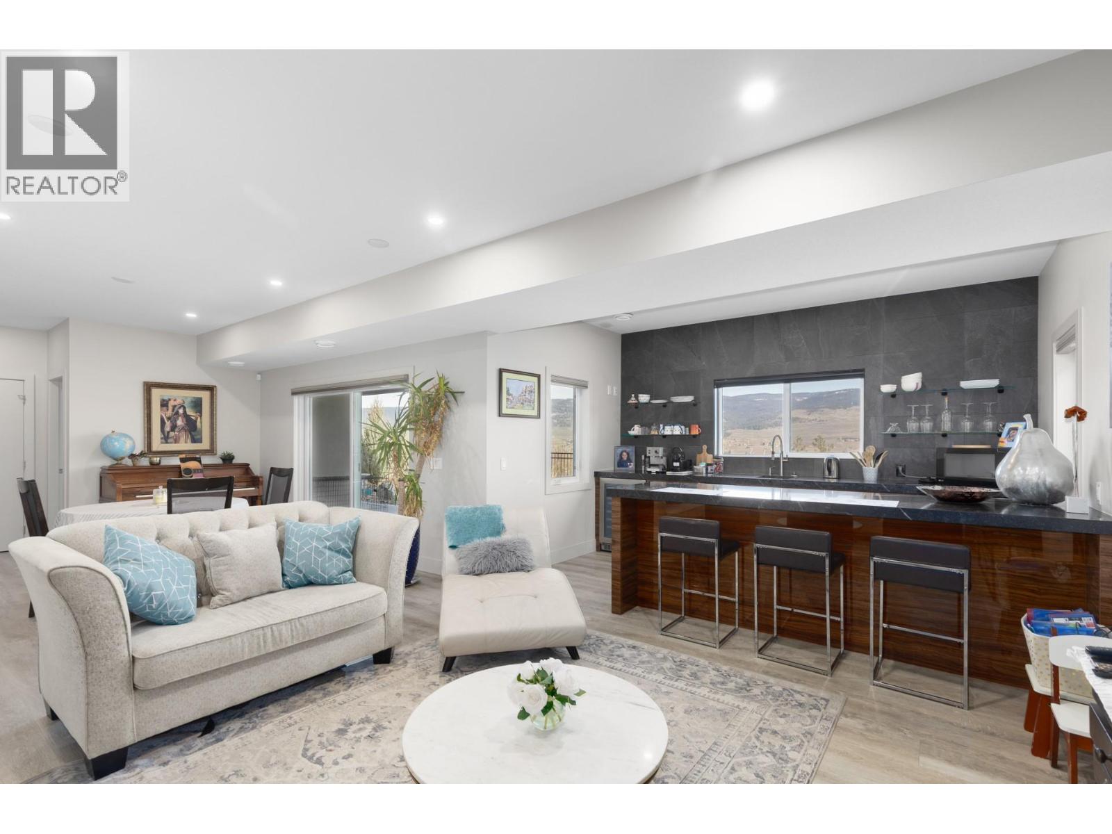567 Acadia Street, Kelowna, British Columbia  V1V 0A8 - Photo 25 - 10391132