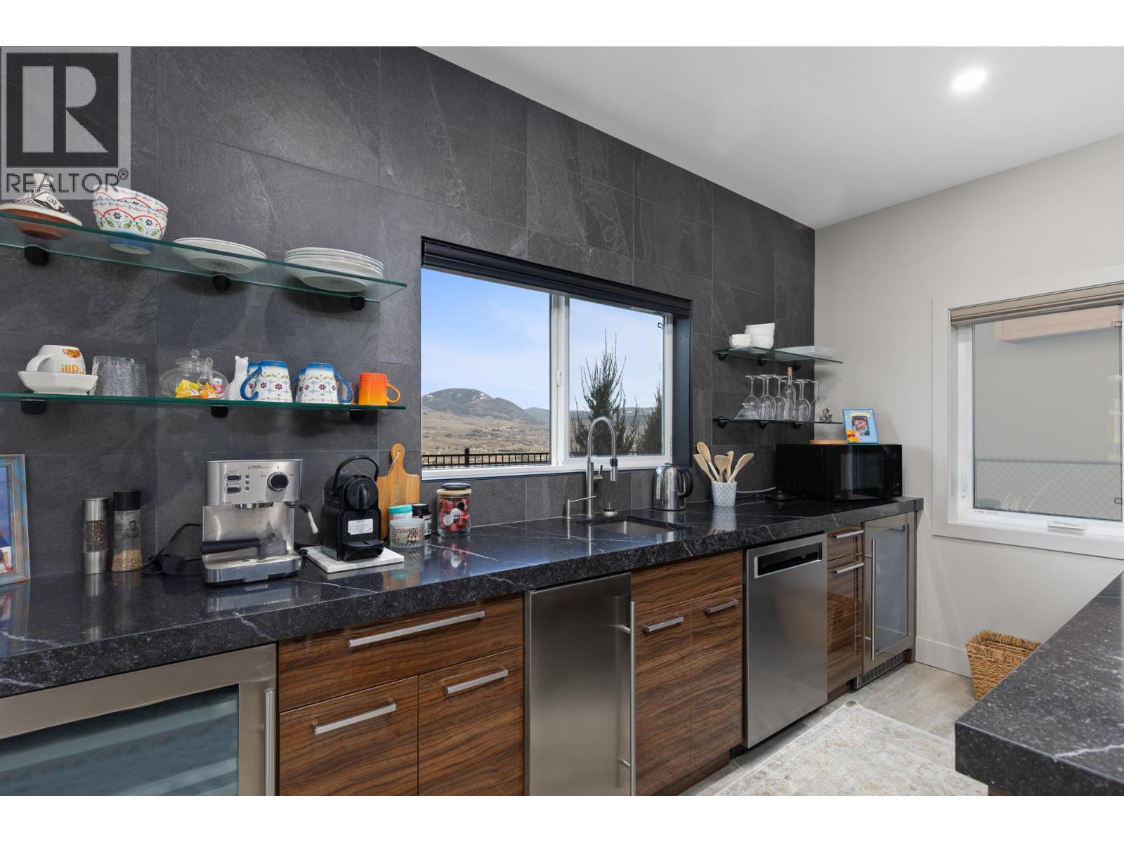 567 Acadia Street, Kelowna, British Columbia  V1V 0A8 - Photo 27 - 10391132