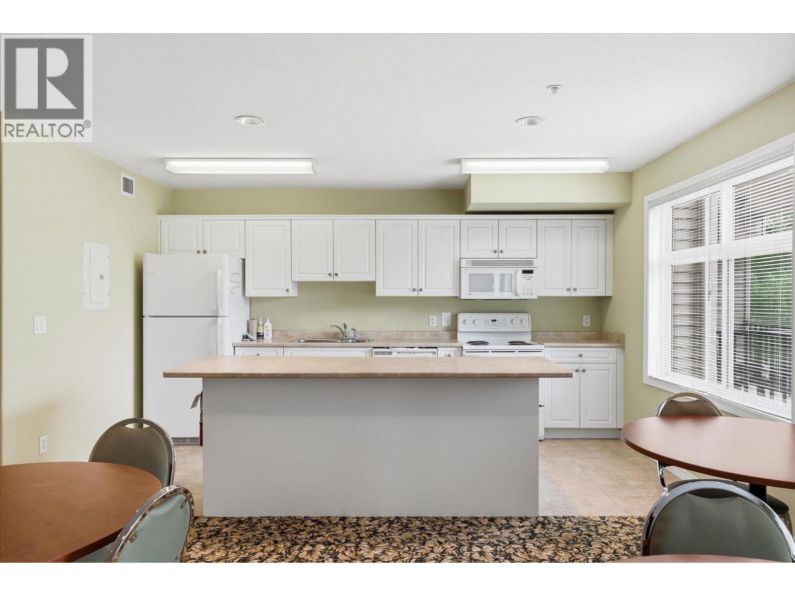 1235 Klo Road Unit# 302, Kelowna, British Columbia  V1W 3N7 - Photo 35 - 10390921